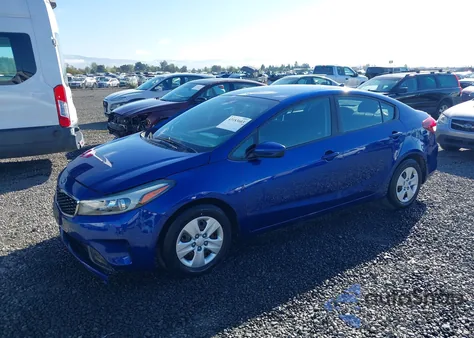 2018 Kia Forte Lx z USA, uszkodzony, nr VIN 3KPFK4A78JE212127